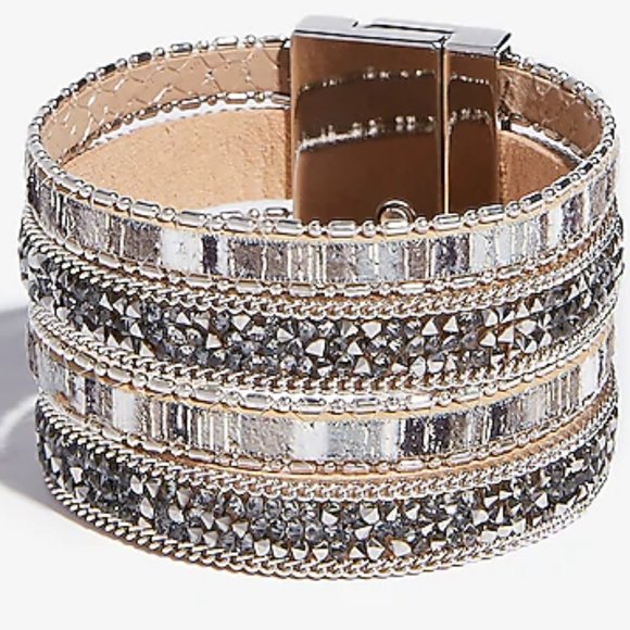 Express Jewelry - EXPRESS STRIPE STONE TURNLOCK CUFF BRACELET SILVER